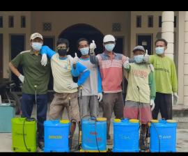 KEGIATAN PENYEMPROTAN DISINFEKTAN SERENTAK SE KALURAHAN SUMBEREJO