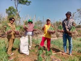 EVALUASI DAN MONITORING KELOMPOK TANI SEKAR MEKAR